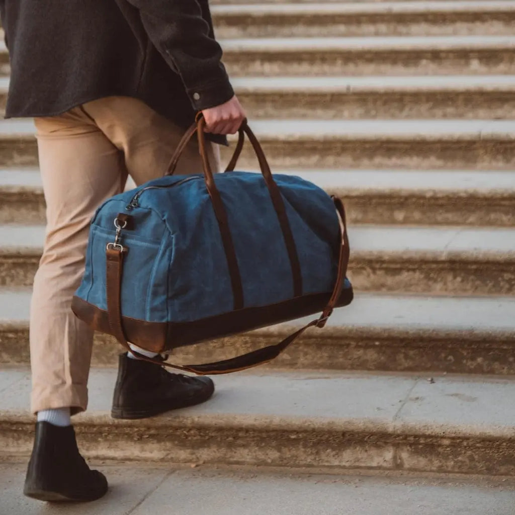 Men's Leather Weekender Bag