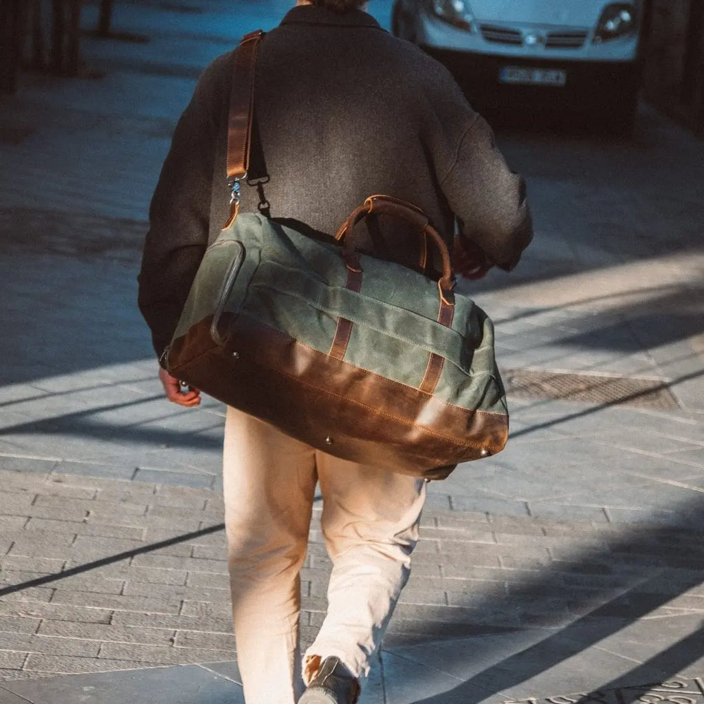 Men's Leather Weekender Bag