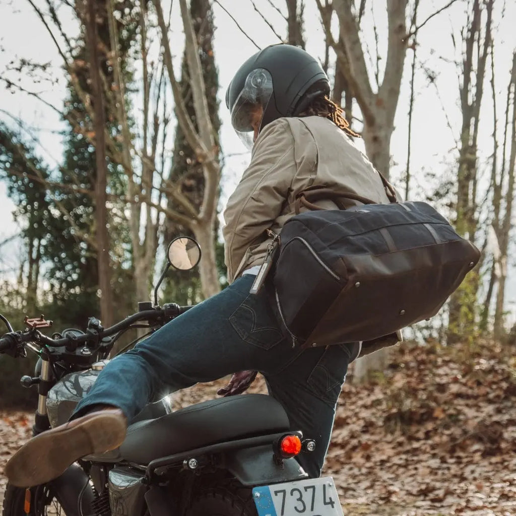 Men's Leather Weekender Bag